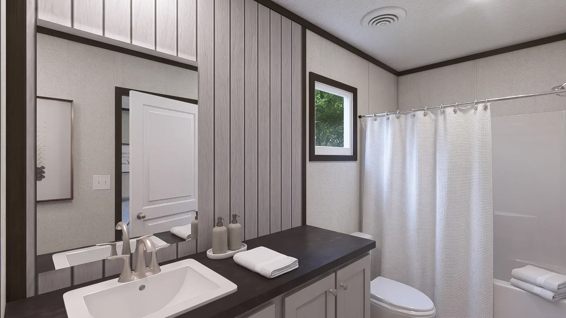 Baño principal con tina de la casa móvil nueva Bianca 16x66